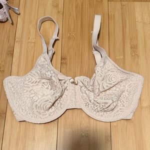 Wacoal Halo Lace Underwire Bra